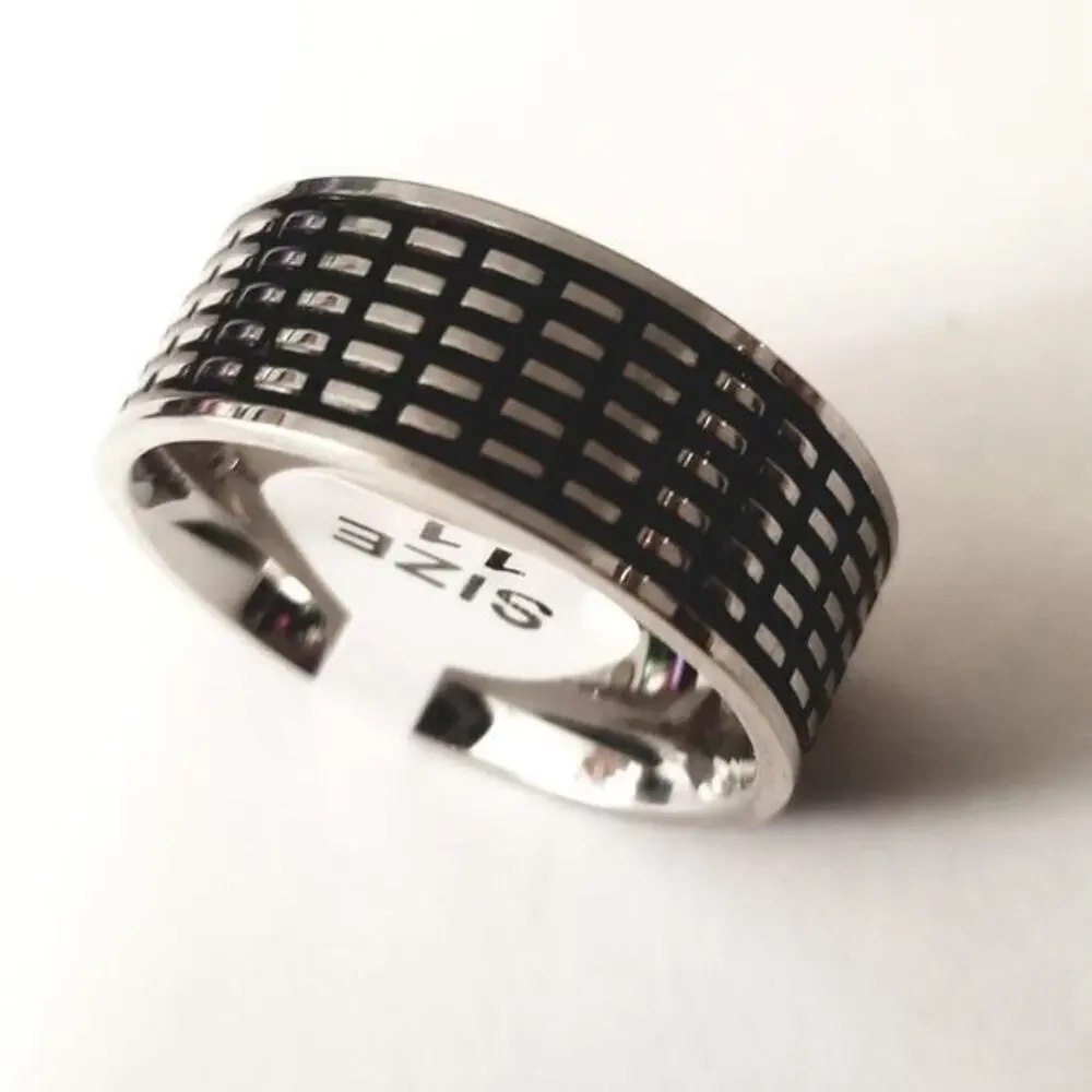 New stainless‎ steel two tone ring size 12